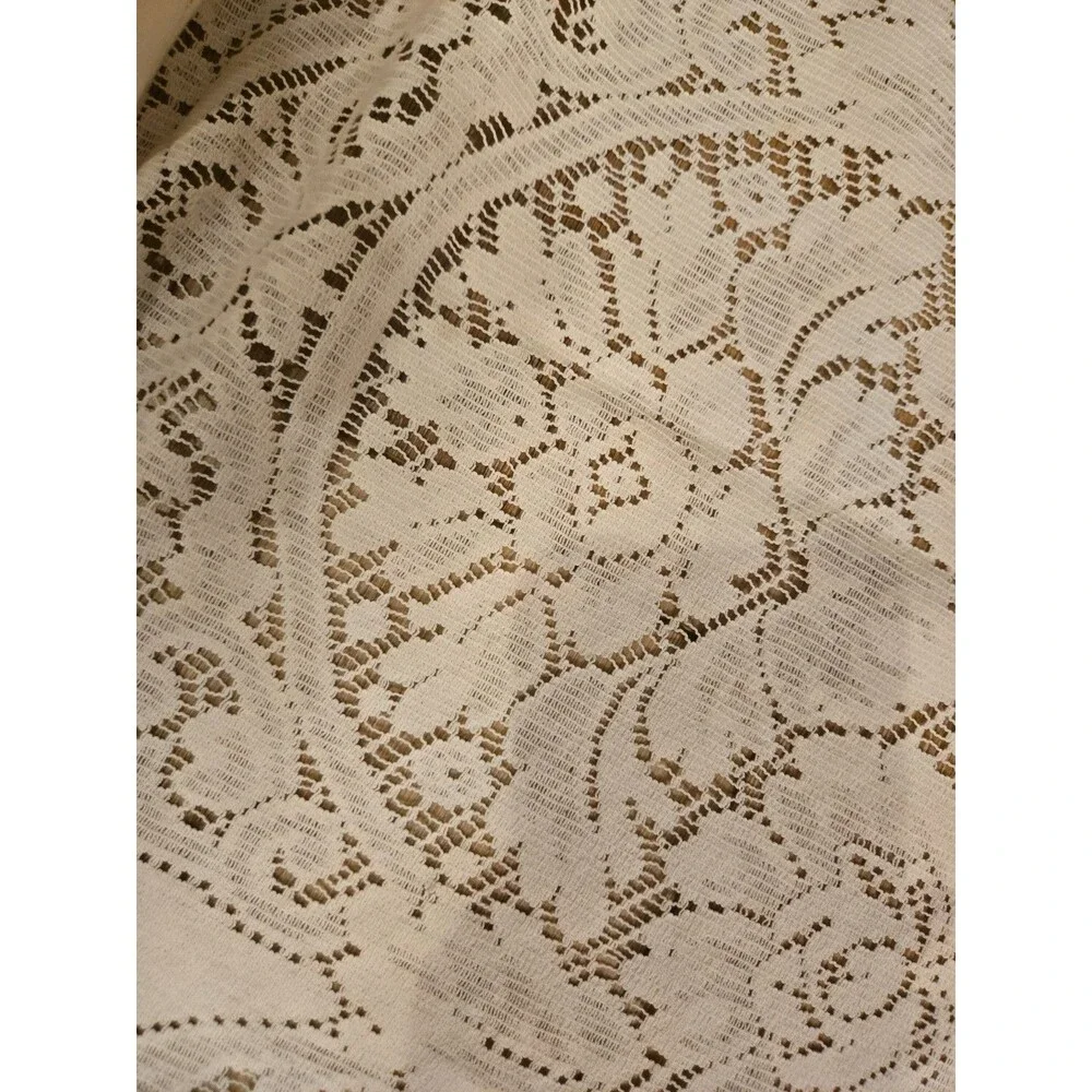 Vintage Lace Tablecloth 80 X 69 White Floral Medallion Rectangle Quaker